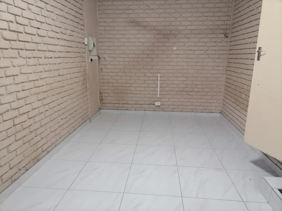 4 Bedroom Property for Sale in Geelhoutpark North West